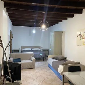 Myroom Center Flat Бергамо